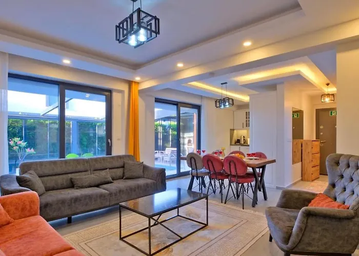 3 Bedroom With Private Pool Vilă