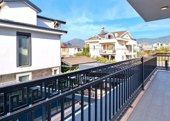 3 Bedroom With Private Pool Vilă