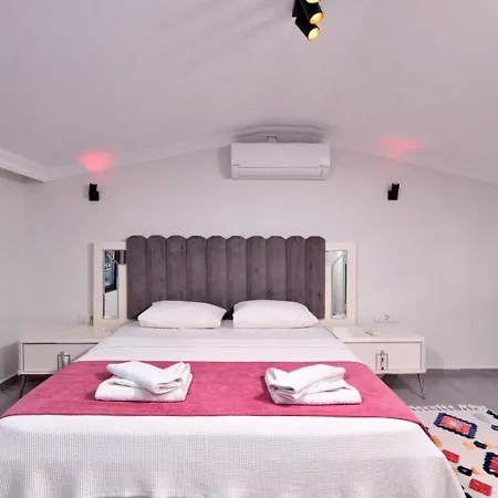 3 Bedroom With Private Pool ヴィラ フェティエ