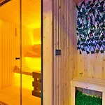3 Bedroom With Private Pool * 费特希耶