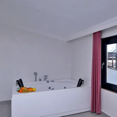 3 Bedroom With Private Pool Villa *