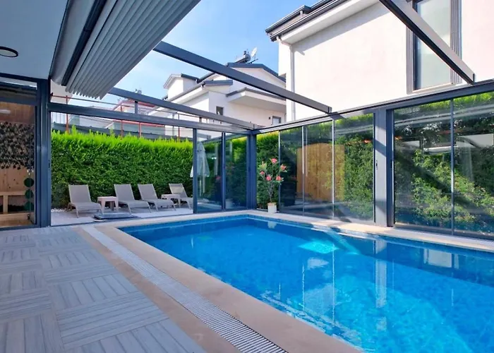 3 Bedroom With Private Pool فيلة فتحية